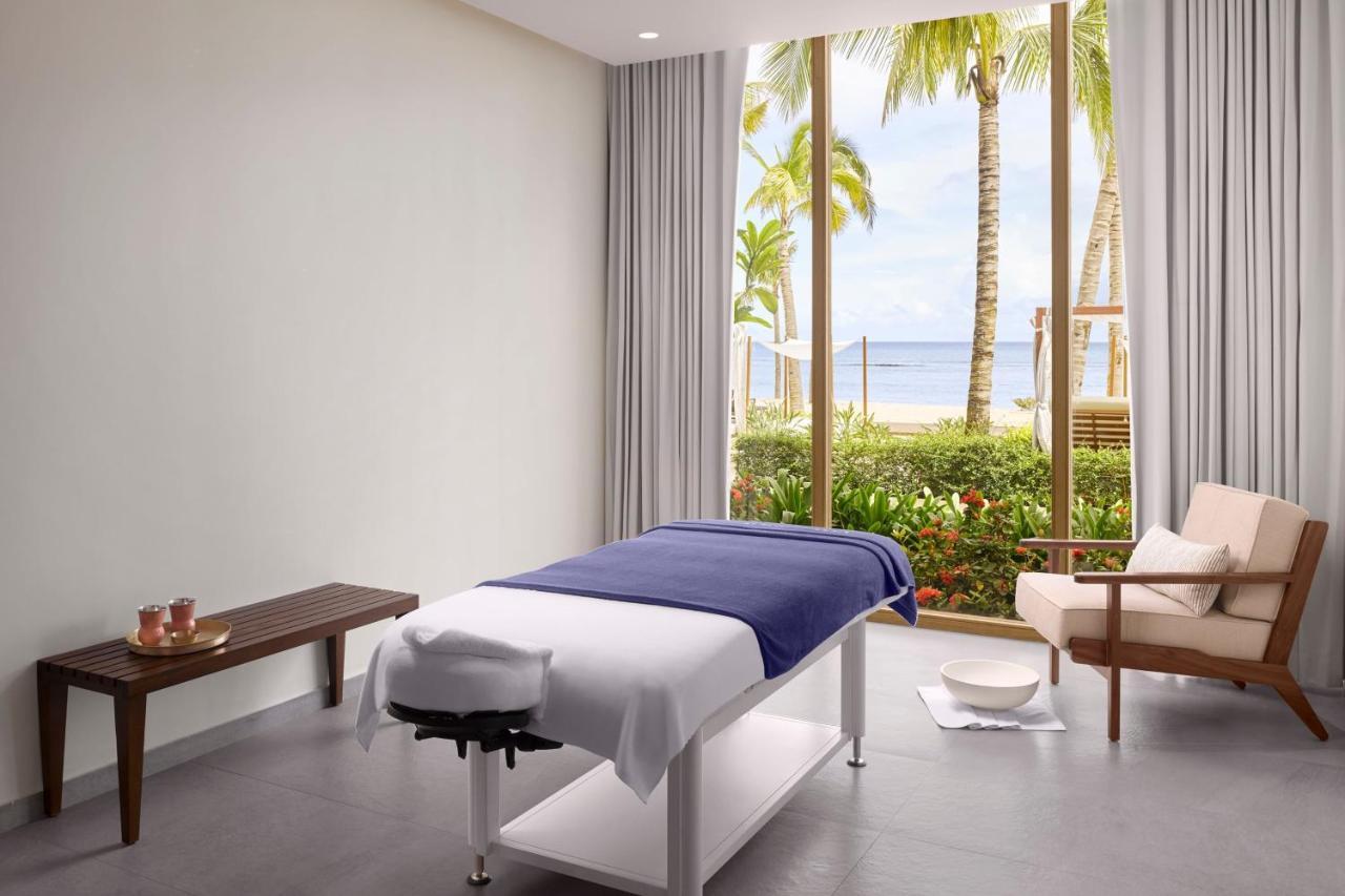 Le Meridien Ile Maurice Pointe aux Piments Εξωτερικό φωτογραφία A massage bed
