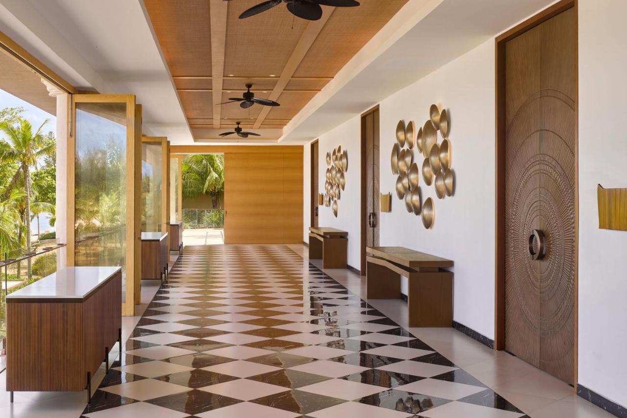 Le Meridien Ile Maurice Pointe aux Piments Εξωτερικό φωτογραφία Interior of the hotel
