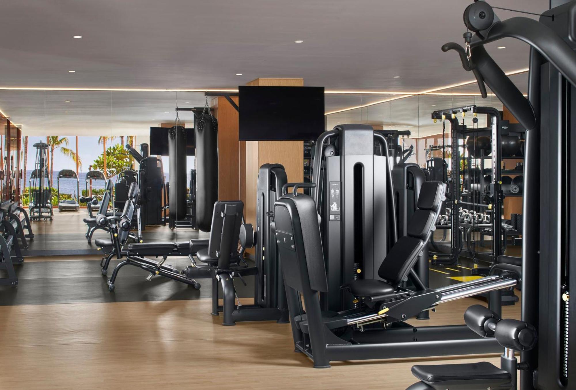 Le Meridien Ile Maurice Pointe aux Piments Εξωτερικό φωτογραφία The gym at the hotel