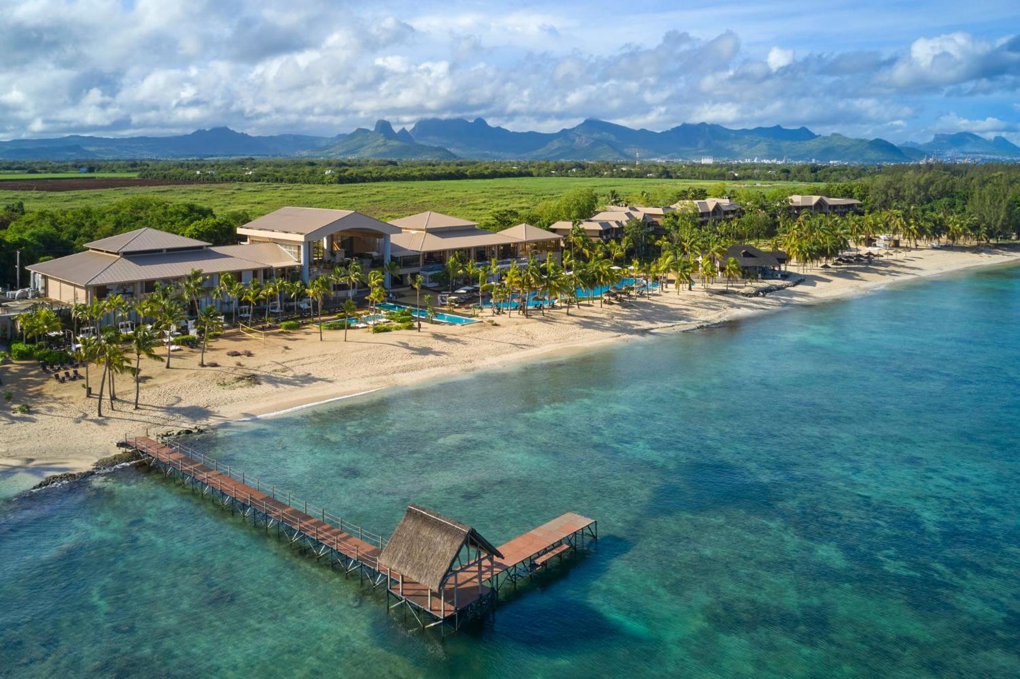 Le Meridien Ile Maurice Pointe aux Piments Εξωτερικό φωτογραφία Aerial view of the resort